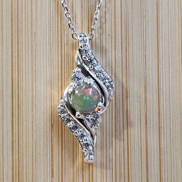 NIB VTG 925 5mm Real / Natural Ethiopian Fire Opal Pendant Necklace 16" - Picture 5 of 14